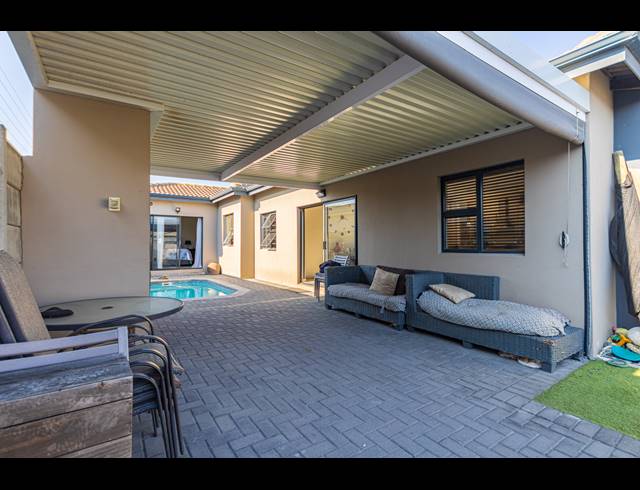 4 BEDROOM HOUSE FOR SALE IN PARKLANDS NORTH